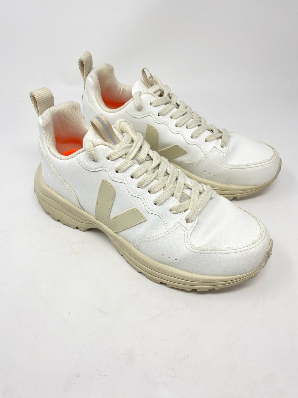 VEJA Venturi CWL White Pierre Womens Sneakers 8